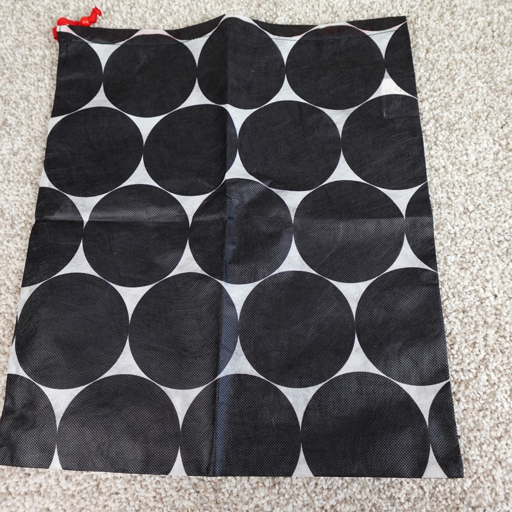 Thirty-One Large Timeless Memory Pouch - Big Dot Polka Dot Drawstring Bag